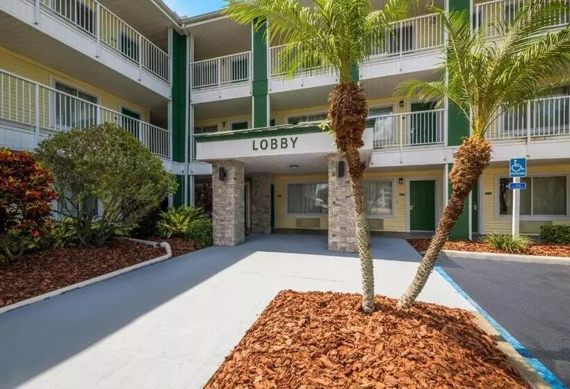 Hometowne Studios By Red Roof Orlando   Ucf Area