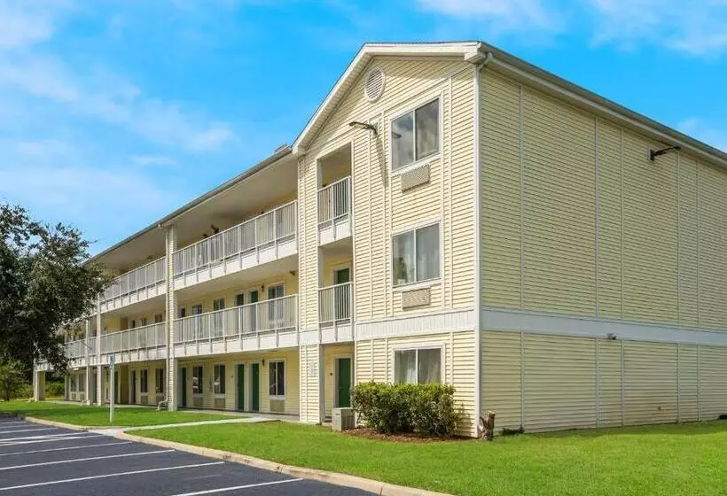 Hometowne Studios By Red Roof Orlando   Ucf Area