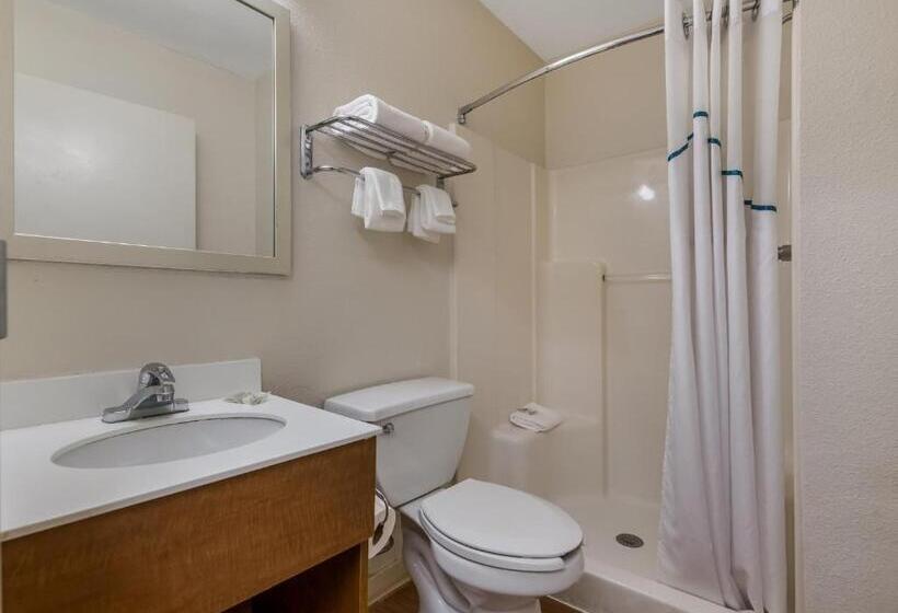 Hometowne Studios By Red Roof Orlando   Ucf Area