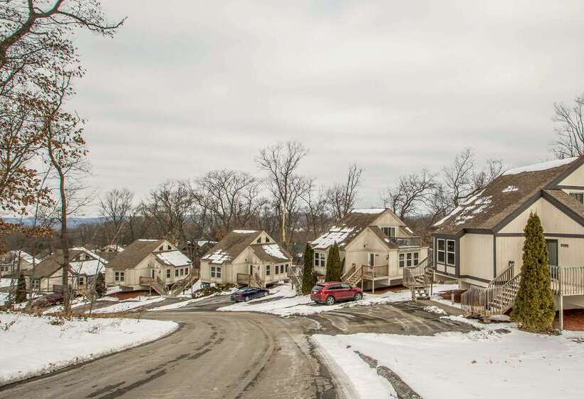 فندق Bluegreen Christmas Mountain Village, An Ascend Resort