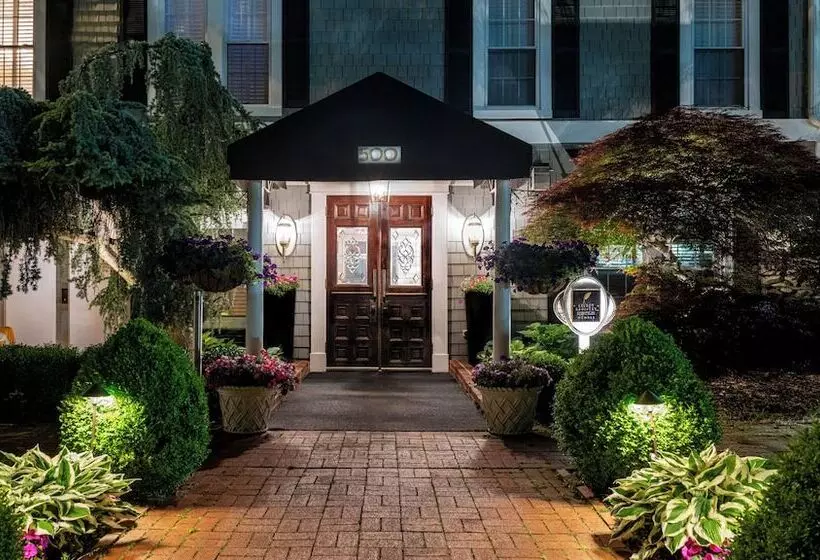 Отель Chateau Inn And Suites