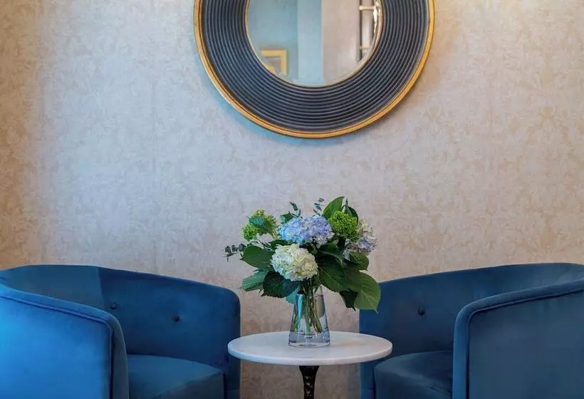 Отель Chateau Inn And Suites