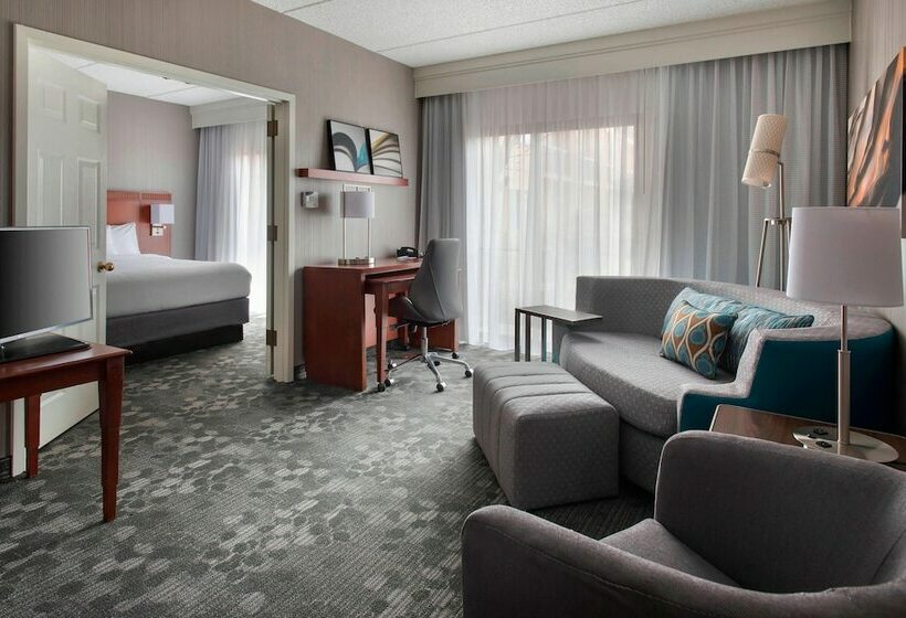 ホテル Courtyard By Marriott Fishkill