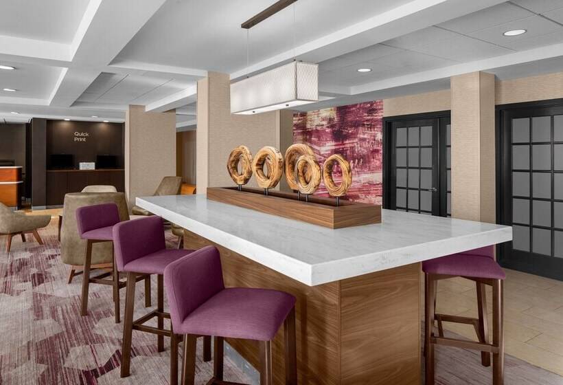 호텔 Courtyard Detroit Brighton