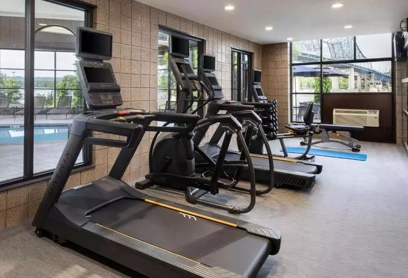 هتل Courtyard La Crosse Downtown/mississippi Riverfront