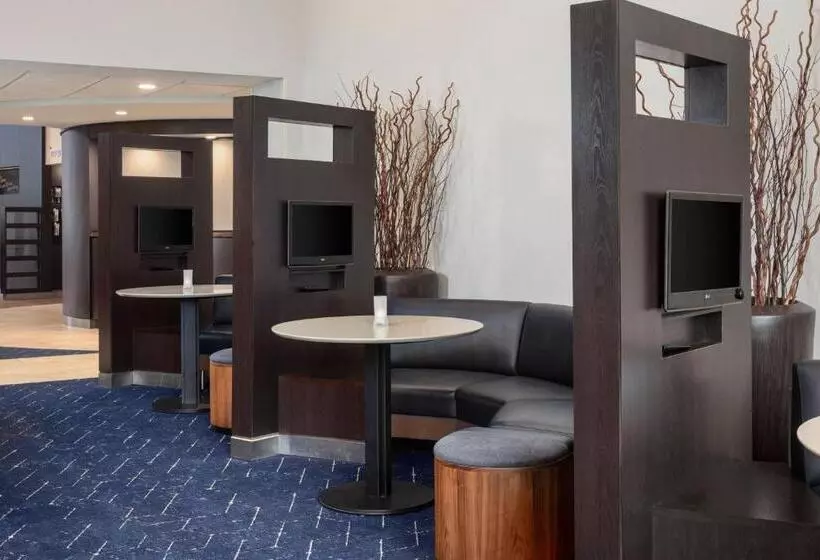 هتل Courtyard La Crosse Downtown/mississippi Riverfront