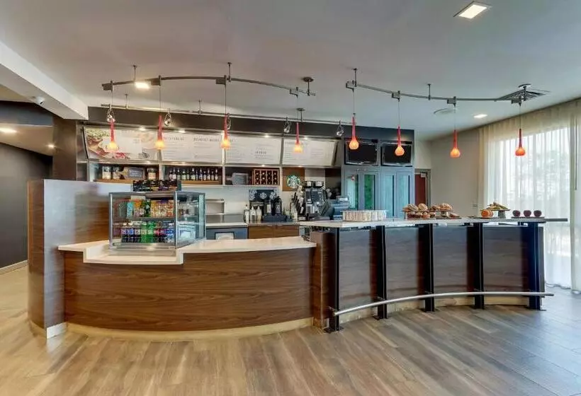 فندق Courtyard Lexington South/hamburg Place