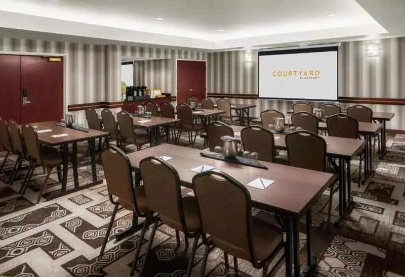 ホテル Courtyard Seattle North/lynnwood Everett
