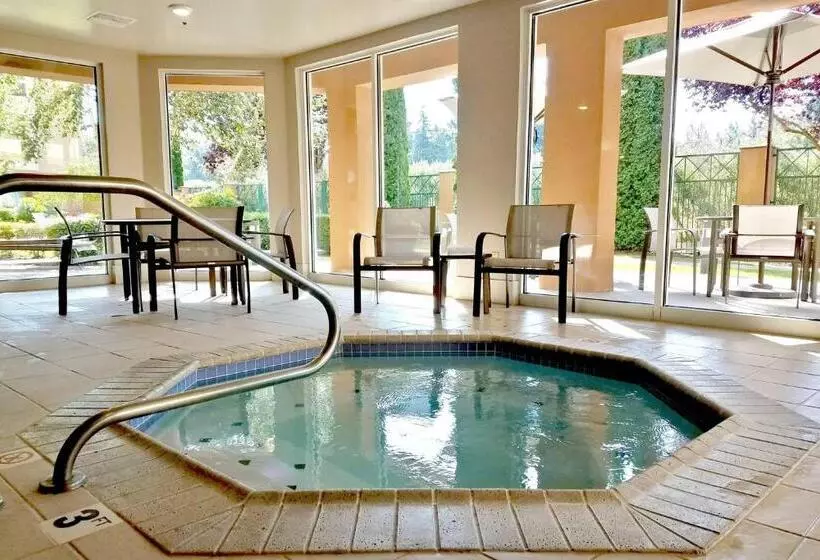 ホテル Courtyard Seattle North/lynnwood Everett