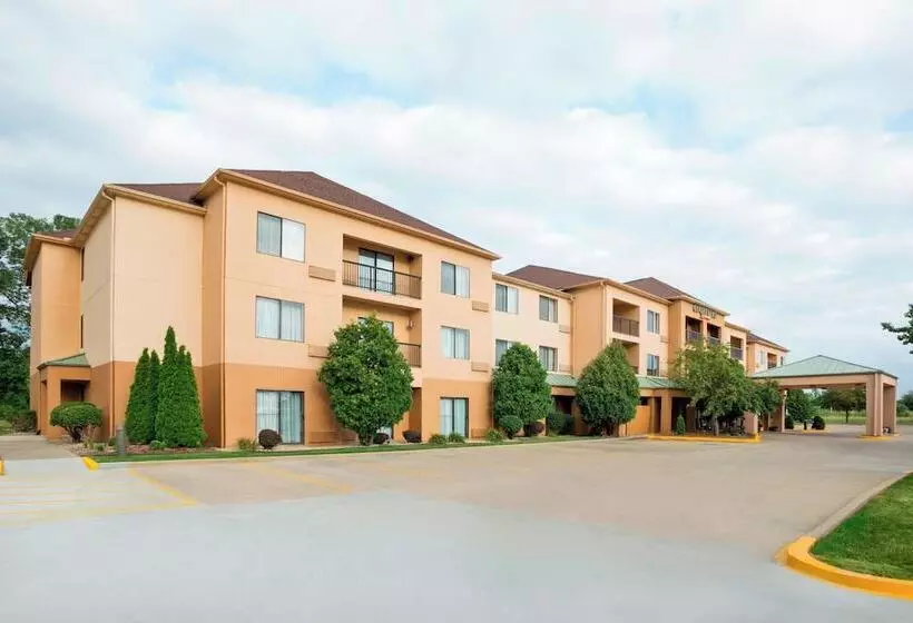ホテル Courtyard By Marriott Springfield