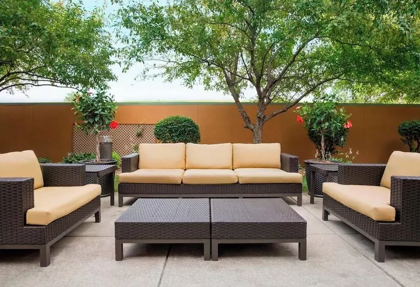 ホテル Courtyard By Marriott Springfield