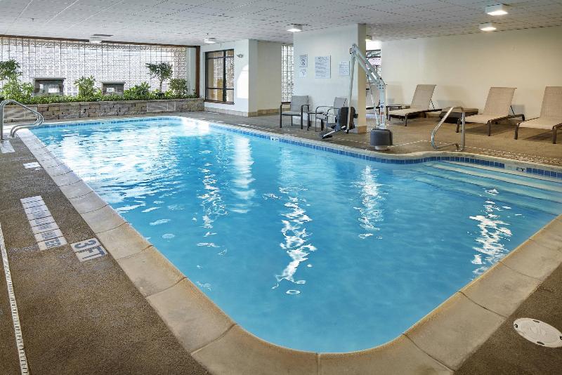 酒店 Courtyard By Marriott State College