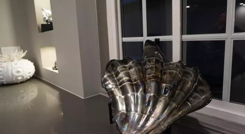 Отель Crescent Bay Inn