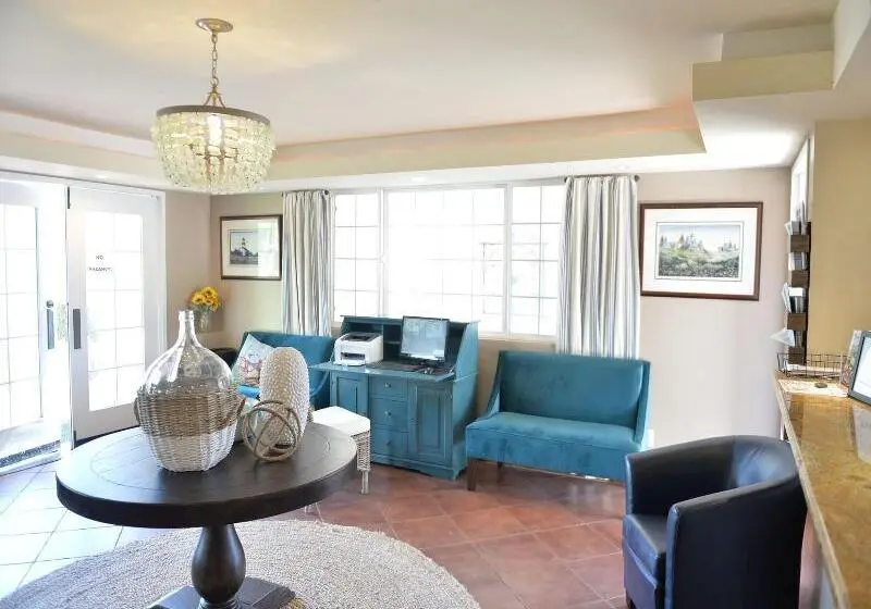 ホテル Crown City Inn Coronado