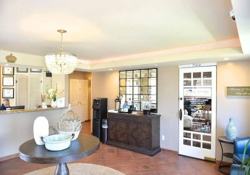 ホテル Crown City Inn Coronado
