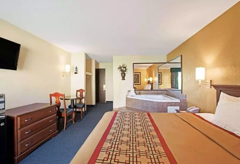 ホテル Days Inn By Wyndham Charlotte/woodlawn Near Carowinds