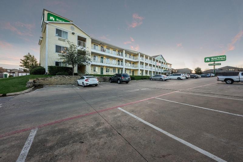Otel Hometowne Studios By Red Roof Dallas   Irving
