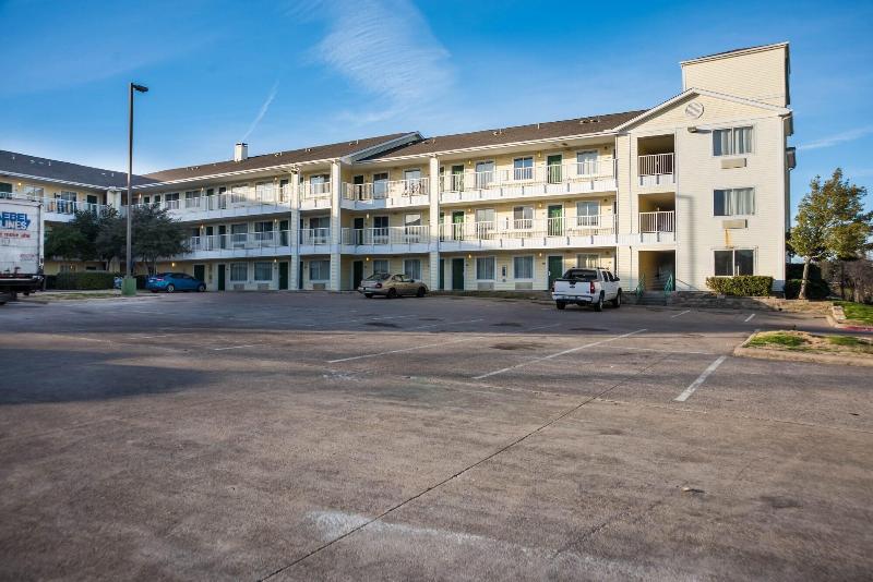 Otel Hometowne Studios By Red Roof Dallas   Irving