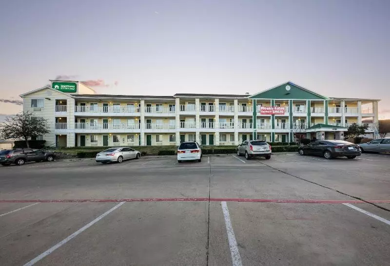 酒店 Hometowne Studios By Red Roof Dallas Irving