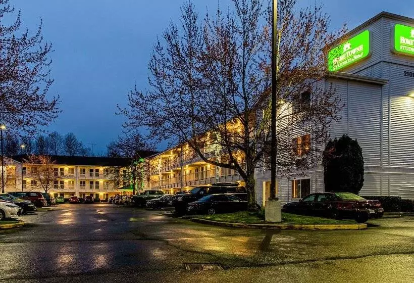 בית מלון כפרי Hometowne Studios By Red Roof Tacoma   Puyallup