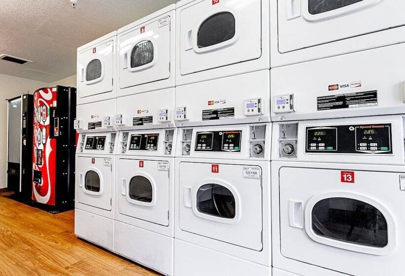 فندق Hometowne Studios By Red Roof Tacoma   Puyallup