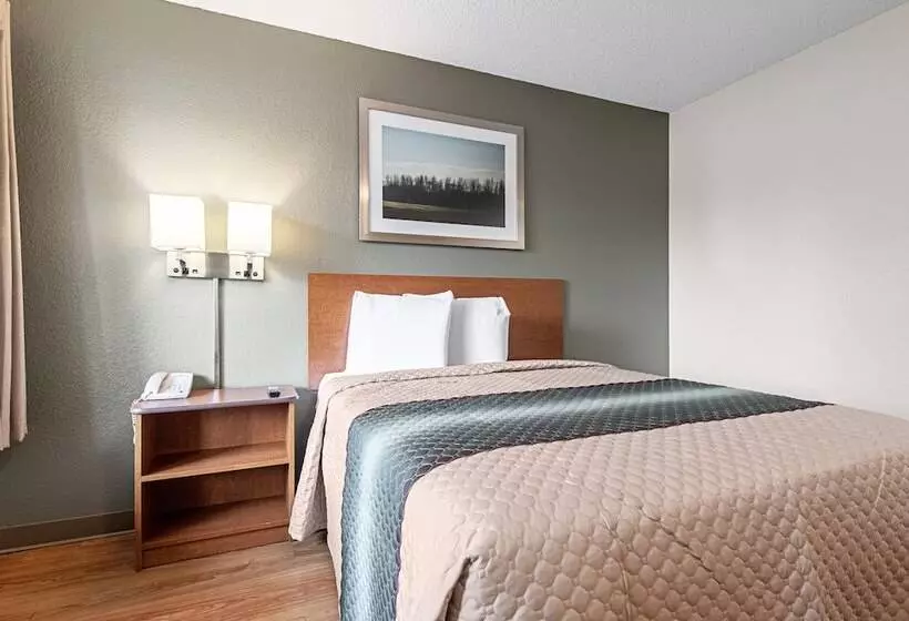 בית מלון כפרי Hometowne Studios By Red Roof Tacoma   Puyallup