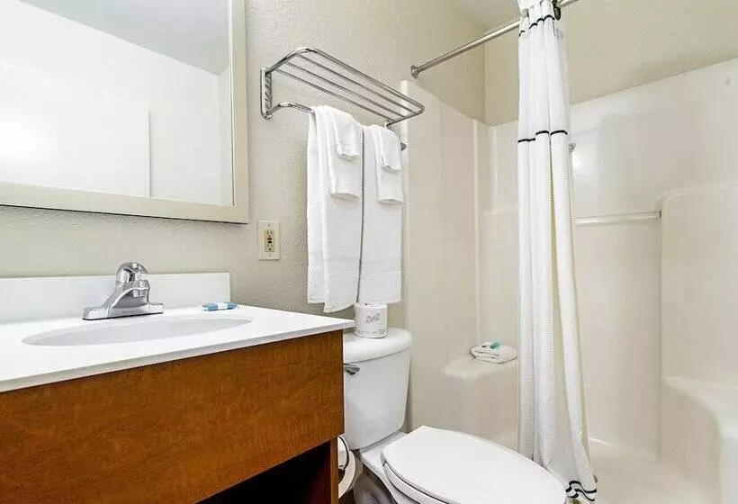 בית מלון כפרי Hometowne Studios By Red Roof Tacoma   Puyallup