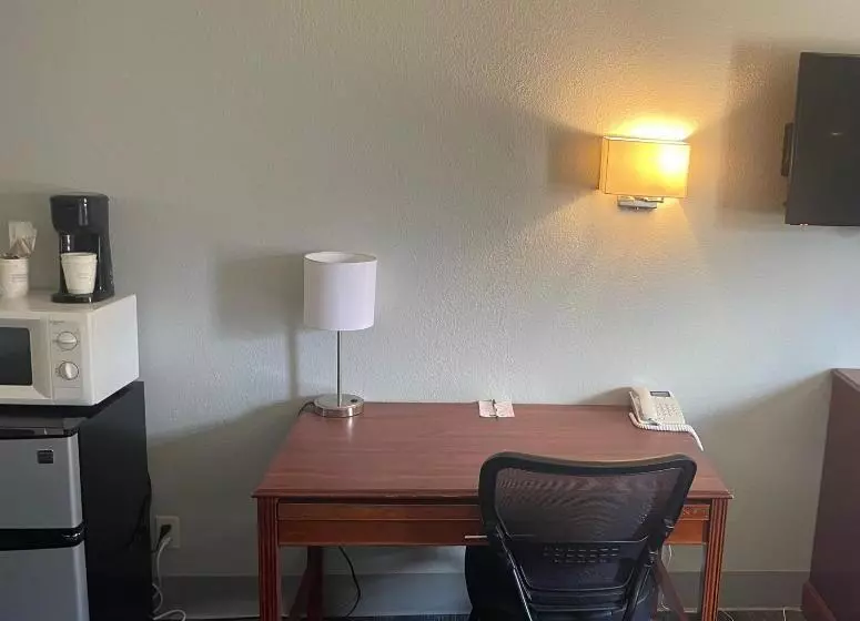 호텔 Travelodge By Wyndham Lincoln South