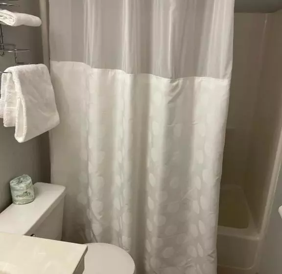 호텔 Travelodge By Wyndham Lincoln South