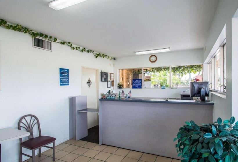 ホテル Rodeway Inn Fort Pierce I95