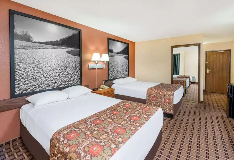 בית מלון כפרי Super 8 By Wyndham Charleston Sikeston East Mo