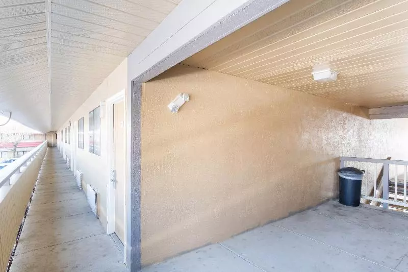 בית מלון כפרי Super 8 By Wyndham Findlay