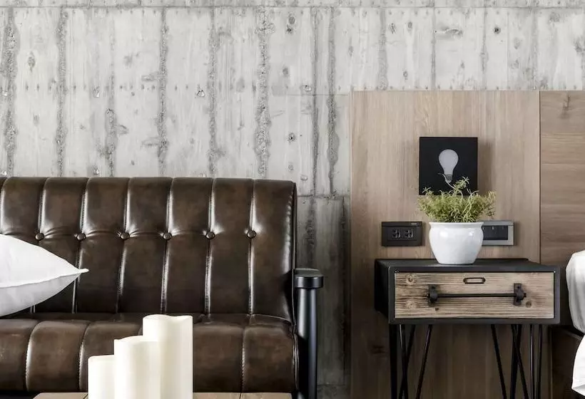 簡易ホテル Crisscross