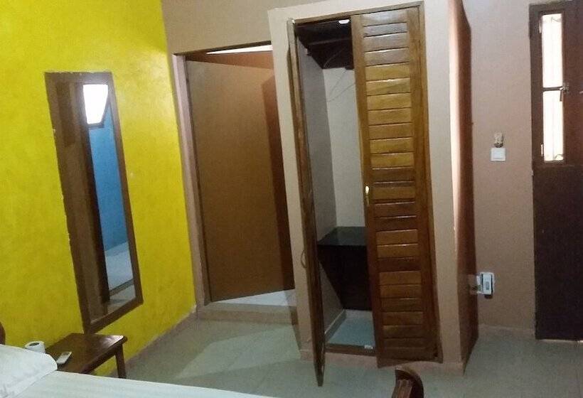 مسافرخانه Hôtel La Citronnelle