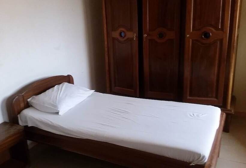 مسافرخانه Hôtel La Citronnelle