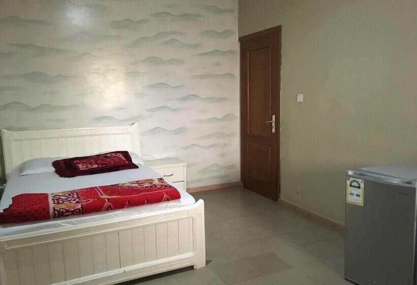 مسافرخانه Hôtel La Citronnelle