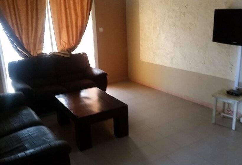 مسافرخانه Hôtel La Citronnelle