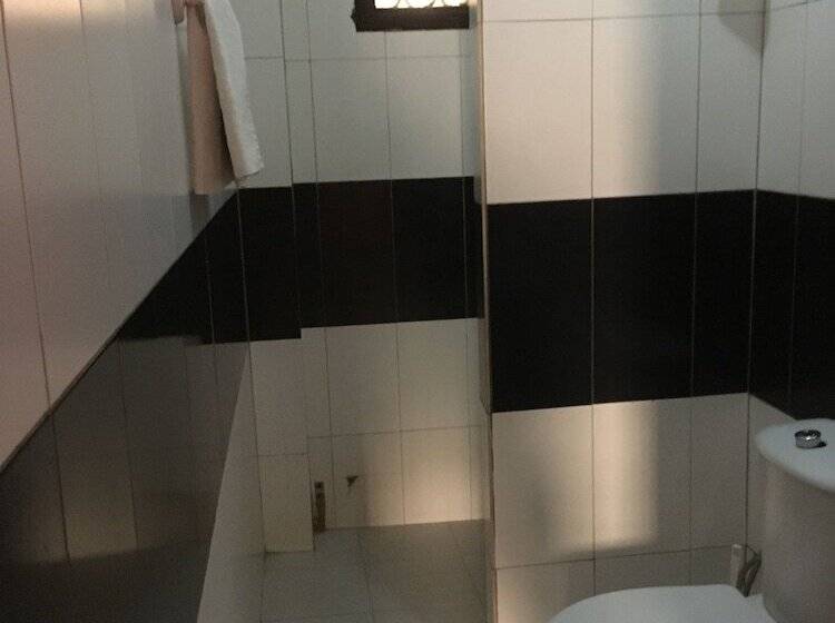 مسافرخانه Hôtel La Citronnelle