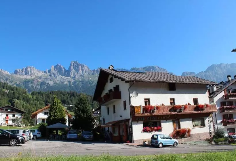 ホテル Cime D'auta