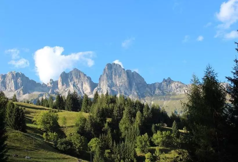 ホテル Cime D'auta