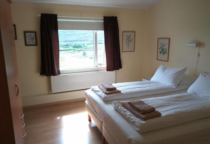 هتل Hótel Laugarhóll With Natural Hot Spring