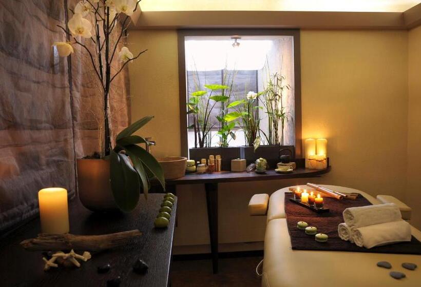 בית מלון כפרי Hôtel L Yeuse   Teritoria