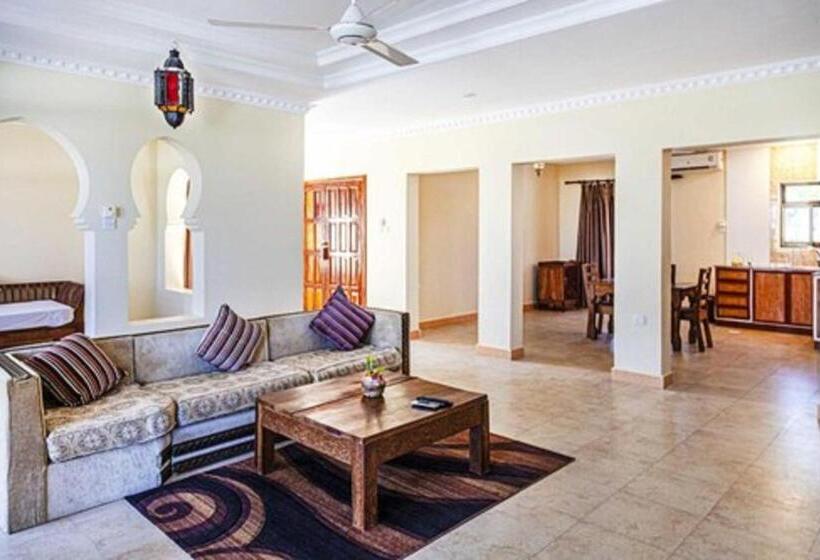 Отель Vrclub Paje Palms Beach Resort