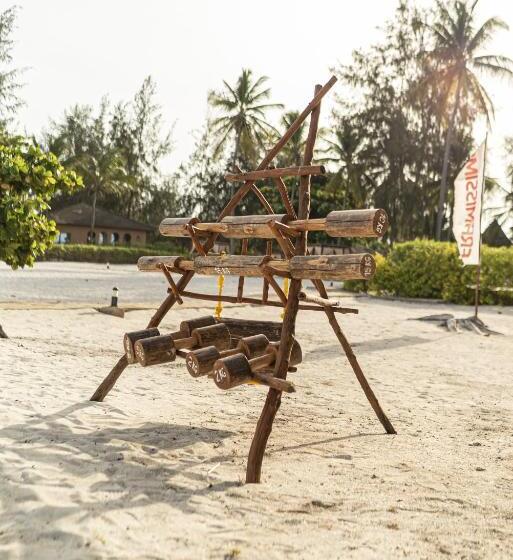 Отель Vrclub Paje Palms Beach Resort