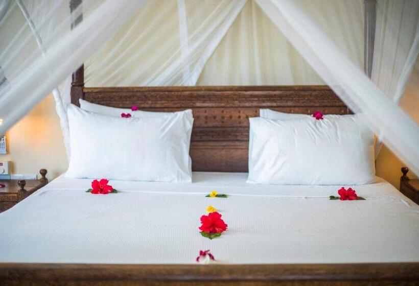 Отель Vrclub Paje Palms Beach Resort