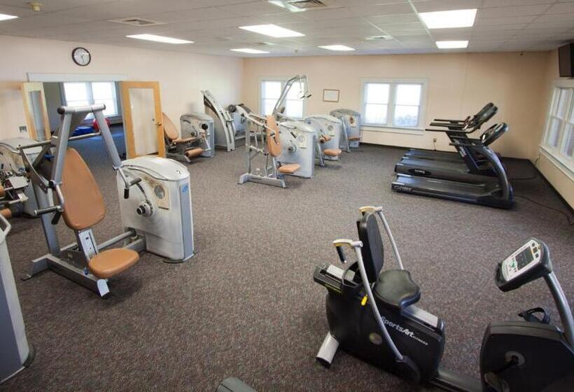 منتجع The Terrace Hotel At Lake Junaluska