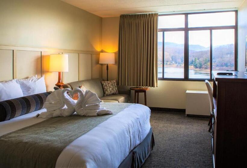 منتجع The Terrace Hotel At Lake Junaluska