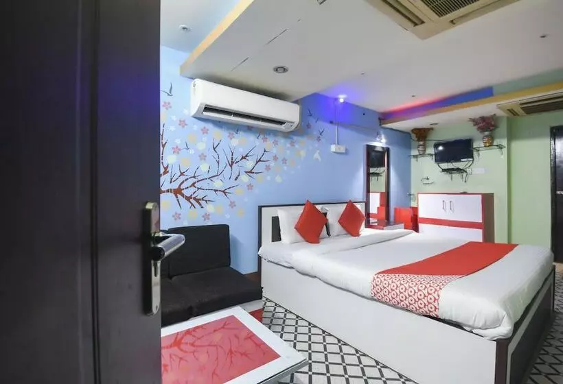 Hotelli Oyo 60767 Dolphin