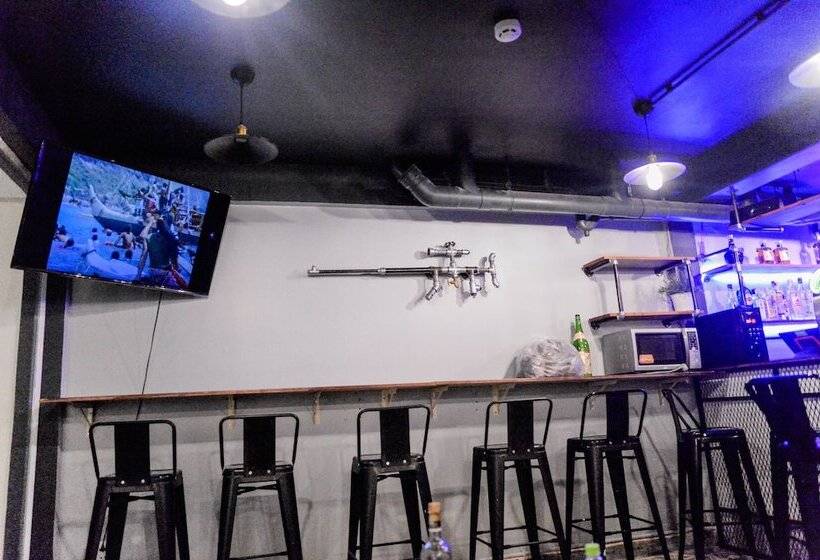 199x Cong Quynh   Hostel