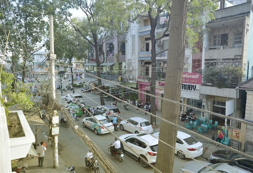 199x Cong Quynh   Hostel